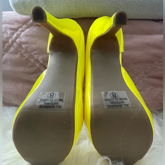 Brand New - Paprika Neon Yellow Heels - Picture 4 of 6